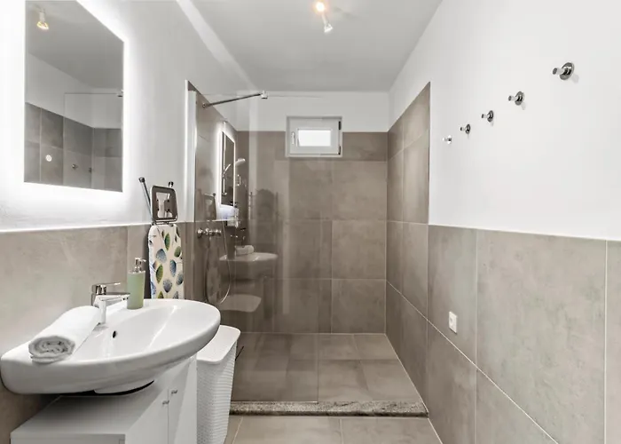 Apartmán Noblenest Deluxe - Massage - Kaffee - Arbeitsplatz *