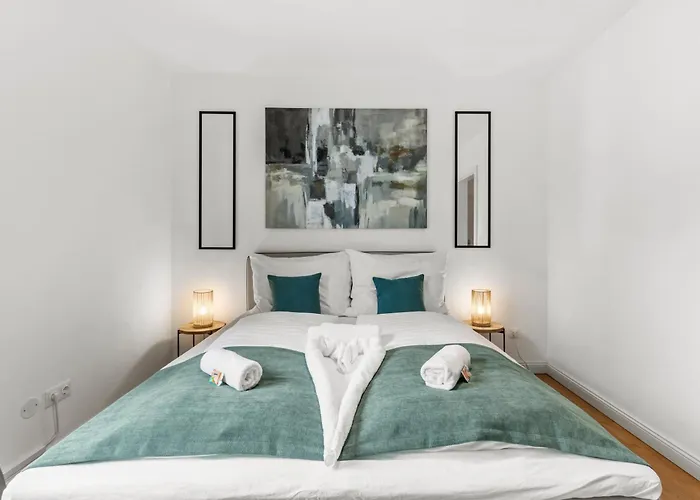 Noblenest Deluxe - Massage - Kaffee - Arbeitsplatz *